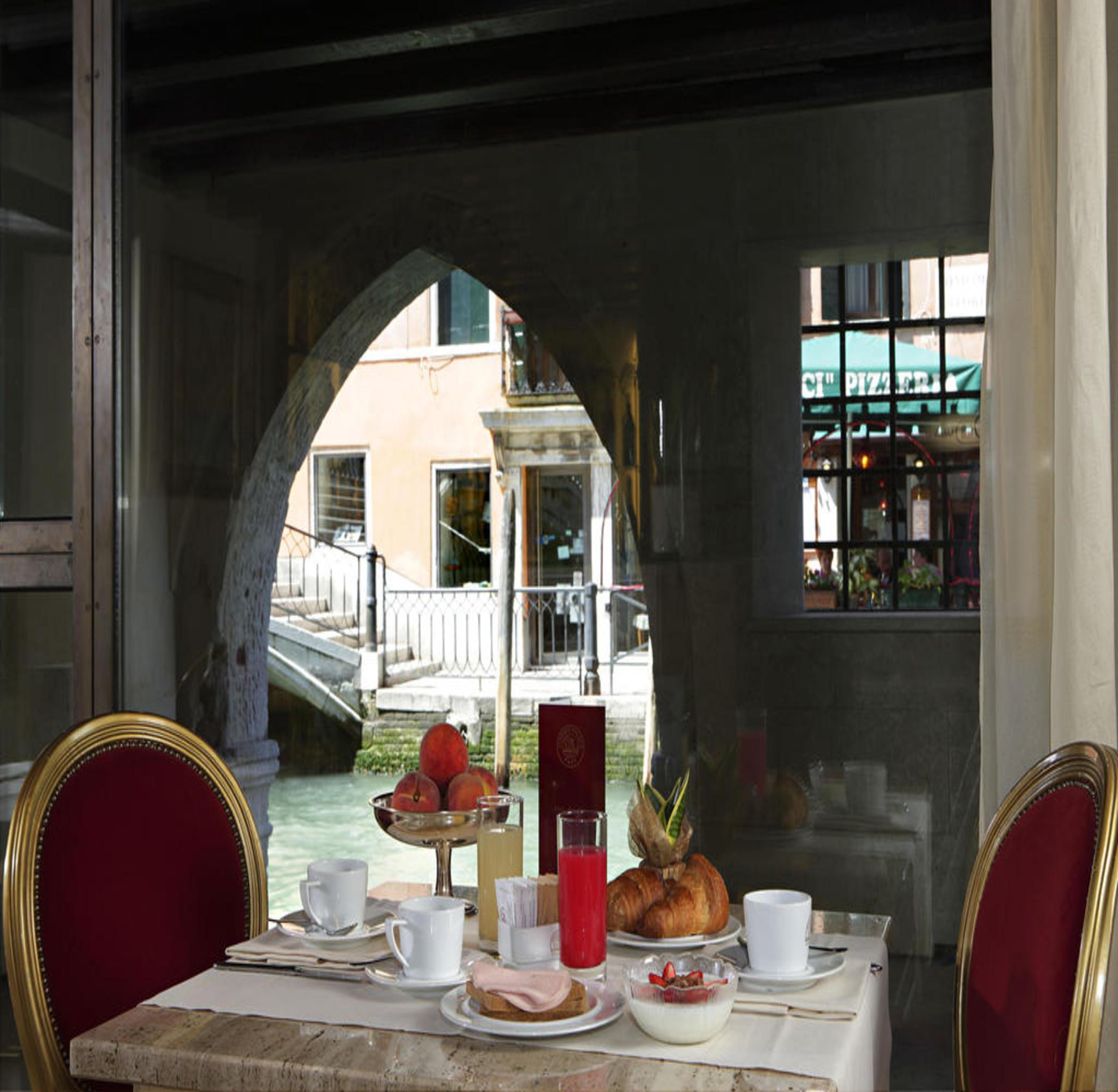 Hotel Liassidi Palace Veneza Exterior foto
